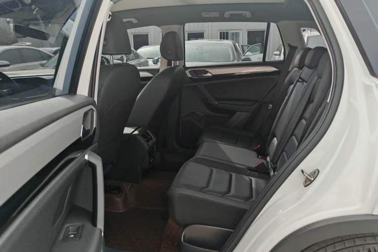 Used Volkswagen Tayron 2021 330TSI Two-Wheel Drive Luxury Smart Connectivity Version
