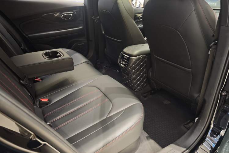 Used GAC Trumpchi EMPOW 2023 Shadow Leopard H Smart Hybrid Edition