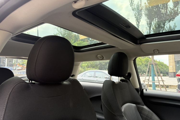 Used MINI MINI 2016 1.5T COOPER Avant-Garde
