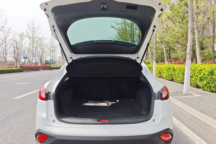 Used Mazda CX-4 2018 2.0L Automatic Two-Wheel Drive Blue Sky Exploration Version China V Standard Trunk