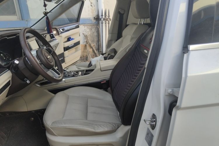 Used Zotye T700 2017 1.8T Dual-Clutch Prestige Model Interior 1