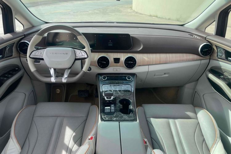 Used FORTHING Yacht 2022 1.5T DCT Chasing-the-Waves Edition