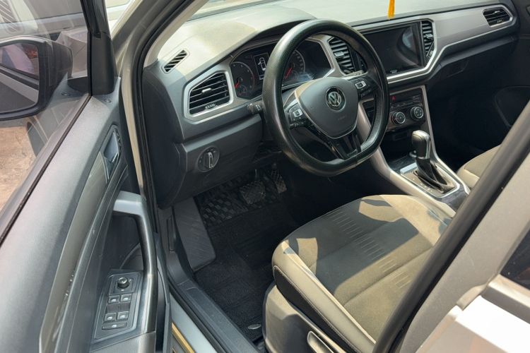 Used Volkswagen T-ROC 2020 230TSI DSG Two-Wheel Drive Advanced Version Driver Seat