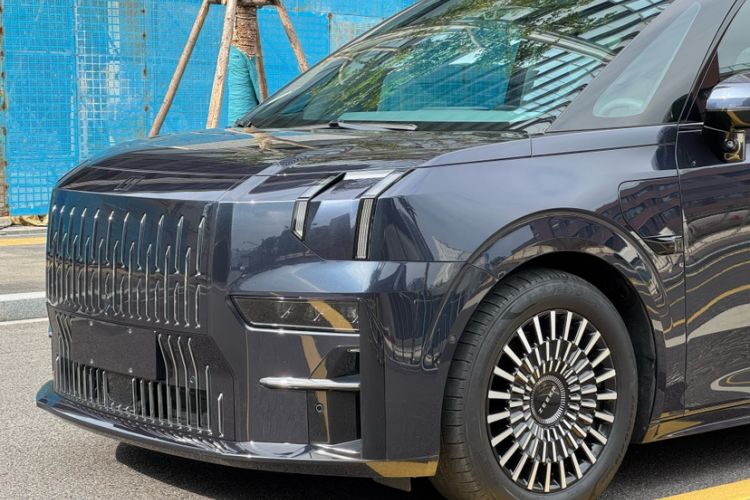 Used Zeekr 009 2022 WE Edition
