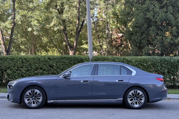 Used BMW i7 2023 eDrive50L Premium Luxury Package
