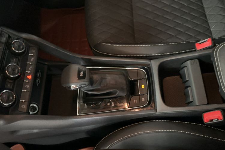 Used Skoda Karoq 2019 TSI280 SmartDrive Luxury Edition China V Standard
