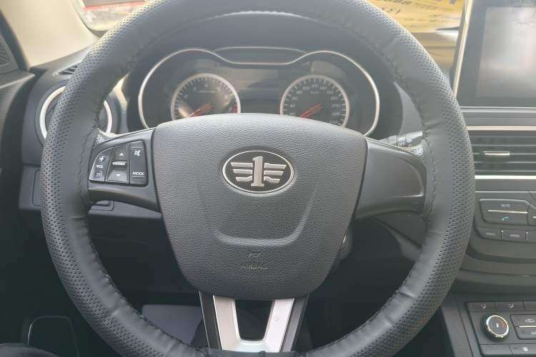 Used Bestune X40 2017 1.6L Manual Luxury Edition Steering Wheel