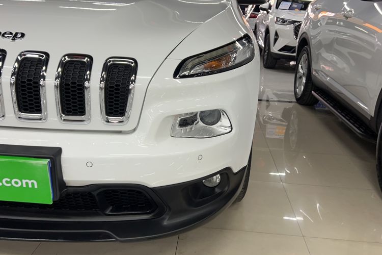 Used Jeep Cherokee 2016 2.4L Leading Edition