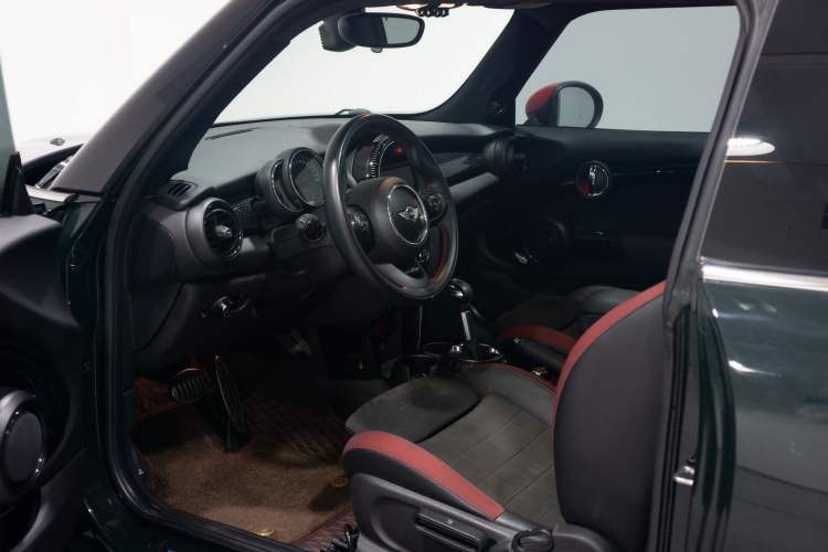 Used MINI JCW 2017 2.0T JOHN COOPER WORKS