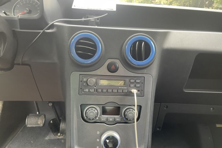 Used Foton Intelligent Blue Elf E7 2024 All-Electric Van Flat Roof 2 Seats EVE Energy 41.86 kWh