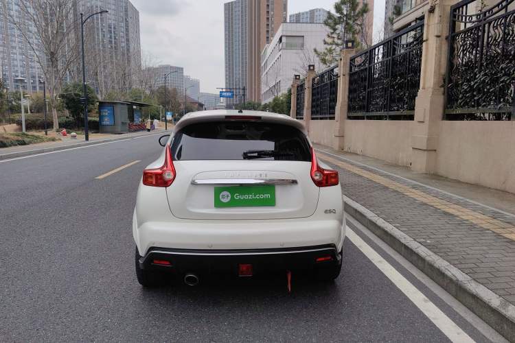 Used Infiniti ESQ 2014 1.6L Luxury Edition Exterior 5