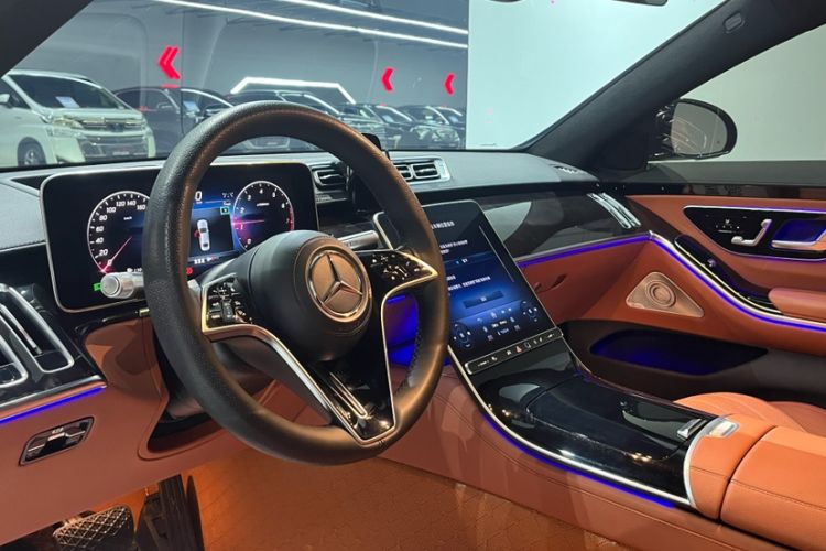 Used Mercedes-Benz S-Class 2022 Revised S 400 L Luxury Edition Interior 8