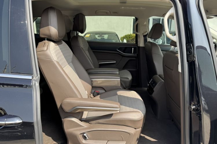 Used Volkswagen Viloran 2024 330TSI Business Edition Interior 4