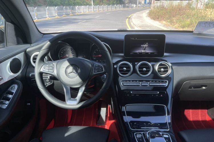 Used Mercedes-Benz GLC Coupe 2018 GLC 200 4MATIC Coupe SUV Steering Wheel