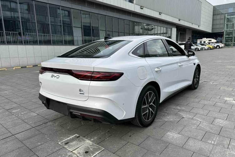 Used BYD Qin L 2025 DM-i Smart Drive 120KM Superior Model
