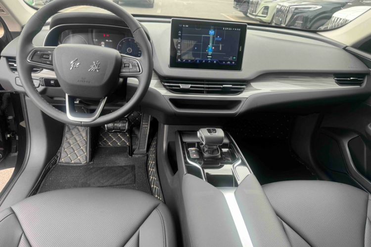 Used Hongqi E-QM5 2024 560km PLUS Interior 1