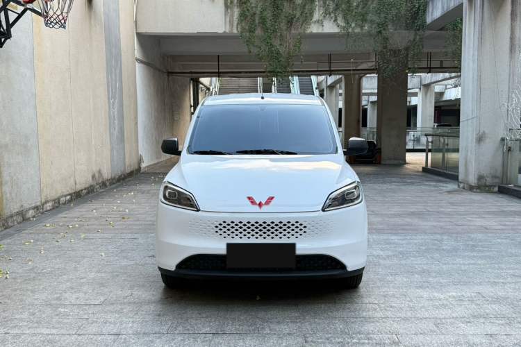 Used Wuling Hongguang New Energy 2025 Extended-Range Hybrid 50 km Standard Version