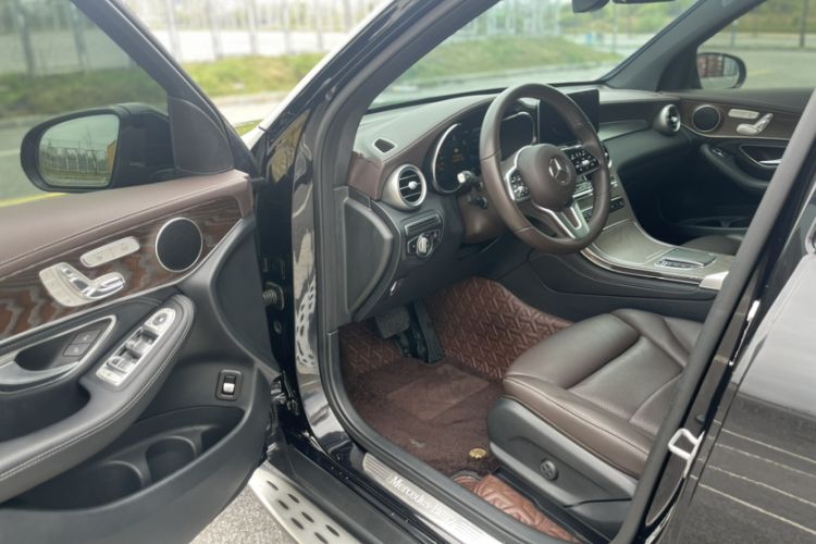 Used Mercedes-Benz GLC 2020 Facelift GLC 300 L 4MATIC Dynamic Edition