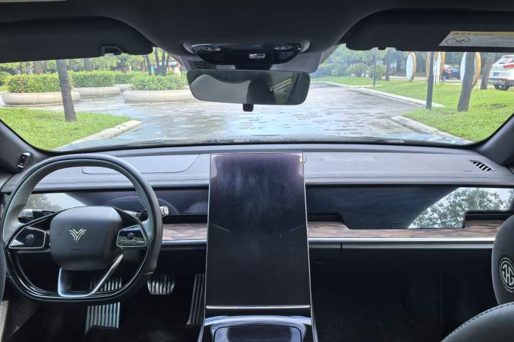 Used NETA S 2022 Extended-Range Version 1160 km Range Rear-Wheel-Drive Compact Edition
