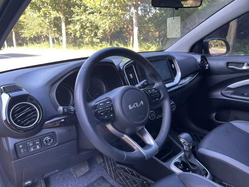 Used Kia kx1 Stonic 2021 1.4L CVT Sunroof Model — 16