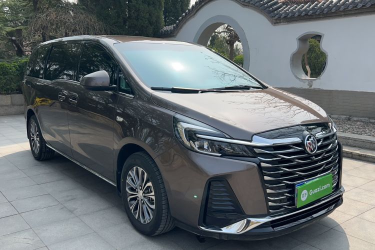 Used Buick GL8 2023 Land Executive Class Comfort Model