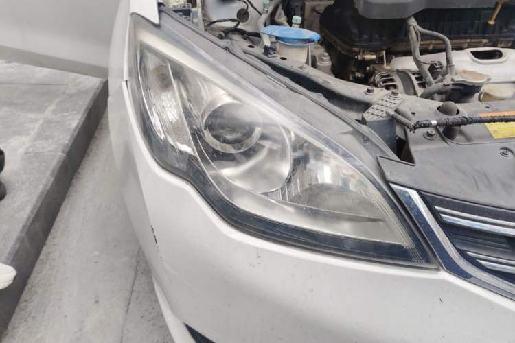 Used Roewe 360 2017 1.5L Automatic Luxury Edition Exterior 2