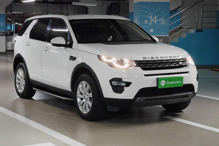 Used Land Rover Discovery Sport 2019 240 PS SE Version China V Standard
