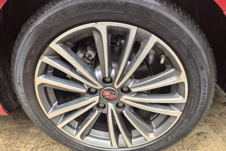 Used Roewe i6 2020 PLUS 1.6L CVT 4G Connected Glory Flagship Edition
