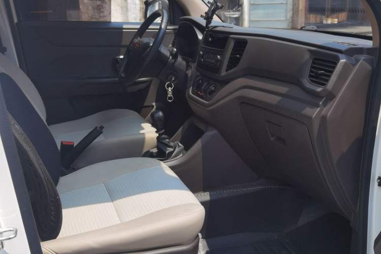 Used Wuling Hongguang V 2021 1.5L Jingqu Version LAR