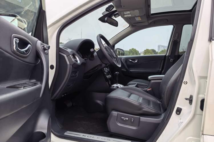 Used Renault Koleos 2014 2.5L Two-Wheel Drive Comfort Edition
