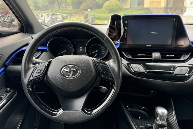 Used Toyota IZOA 2018 2.0L Yichi Edition China V Standard
