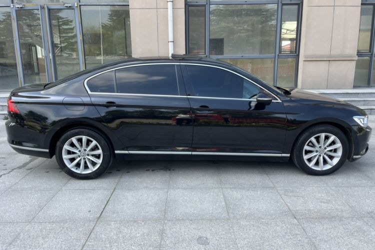 Used Volkswagen Magotan 2018 330TSI DSG Advanced Model Exterior 3