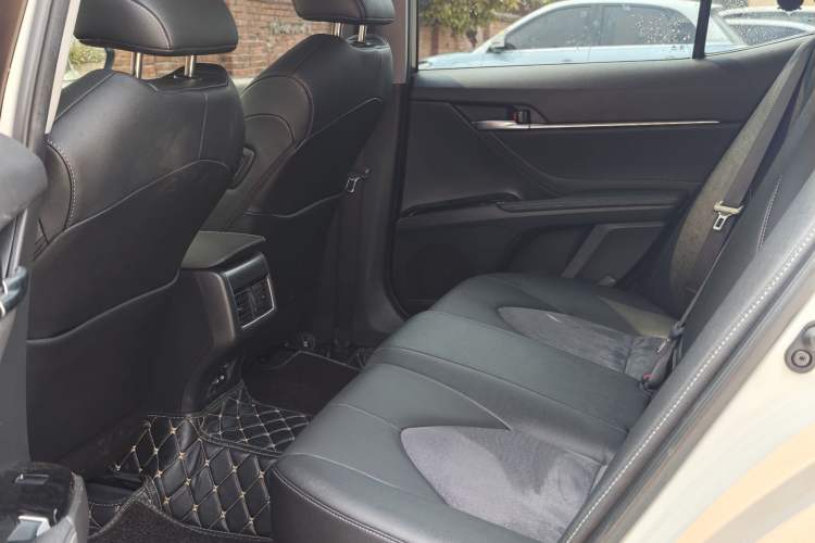 Used Toyota Camry 2021 2.0S FENGSHANG Edition Interior 3