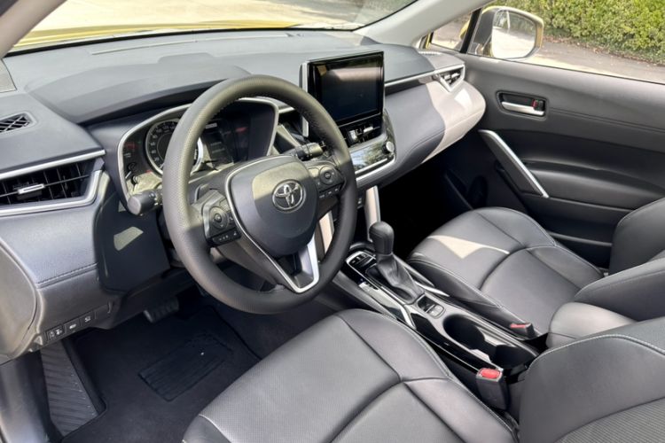 Used Toyota FRONTLANDER 2022 2.0L CVT Luxury PLUS Edition