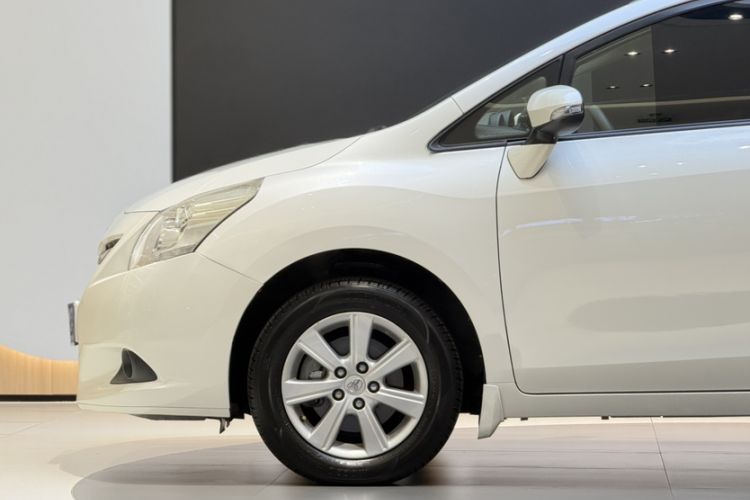 Used Toyota Verso 2014 Starlight 180E CVT Elite Edition
