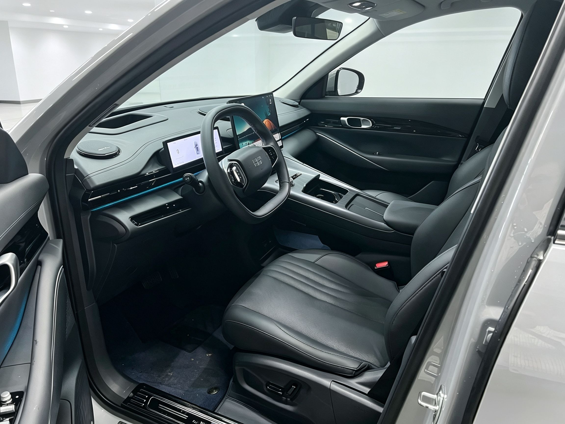 Geely Galaxy E5 2024 530 km Exploration+ Version — снимка 18