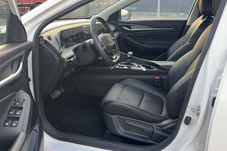 Used Changan Eado 2022 PLUS 1.6L GDI CVT Elite Model