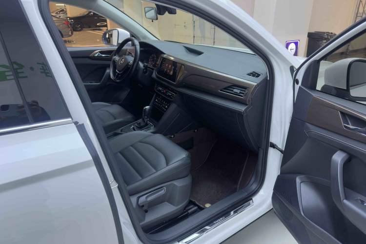 Used Volkswagen Tharu 2021 280TSI Two-Wheel-Drive Luxury Plus Edition
