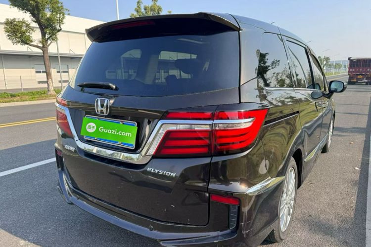 Used Honda Elysion 2016 2.4L Luxury Edition
