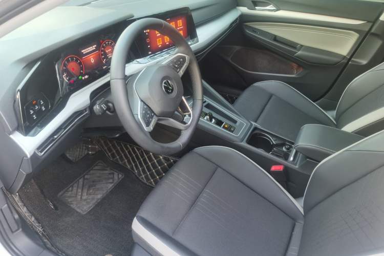 Used Volkswagen Golf 2024 280TSI DSG Pro Enjoyment Edition