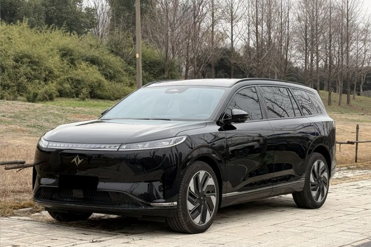 Used Dongfeng eπ eπ008 2024 636Max All-Electric Version 6 Seats
