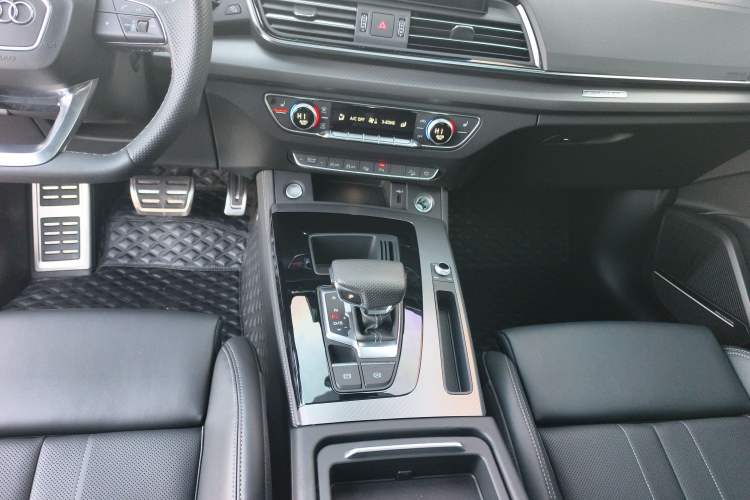 Used Audi Q5L 2024 45 TFSI Luxury Dynamic Model
