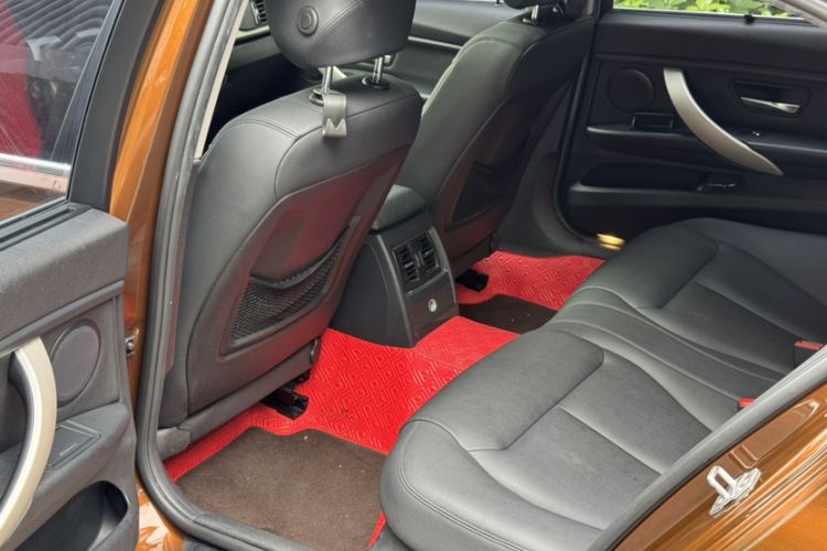 Used BMW 3 Series 2016 320Li Ambition Model
