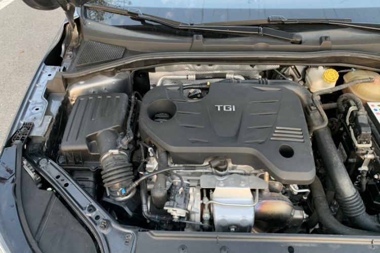 Used Roewe i6 MAX 2020 300TGI Automatic Cool & Stylish Skyroof Edition
