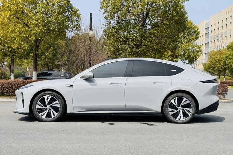 Used Nio ET5 2024 75 kWh
