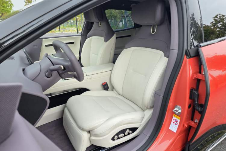 Used Avatr 06 2025 Pro Range-Extended Edition Left Front Seat