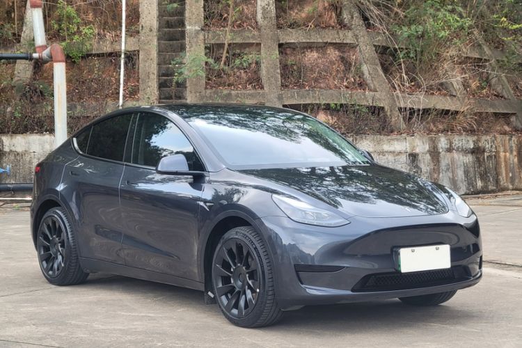 Used Tesla Model Y 2024 Rear-Wheel-Drive Version
