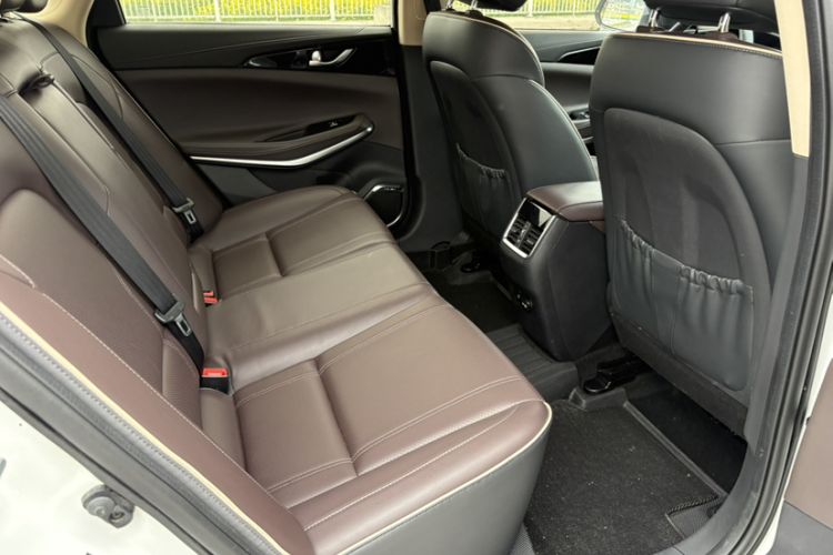 Used Changan Raeton CC 2018 1.5T Automatic Haoya Model Guangmang Edition China V Standard