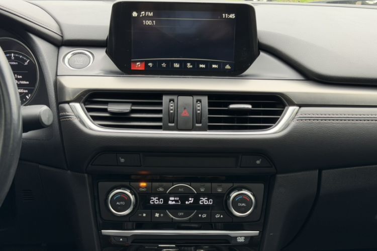 Used Mazda Atenza 2018 2.5L Blue Sky Prestige Edition China VI compliant Audio And AC Panel