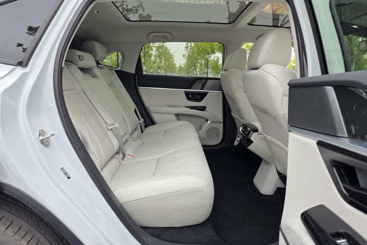 Used Honda P7 2025 Rear-Drive Long-Range Pro